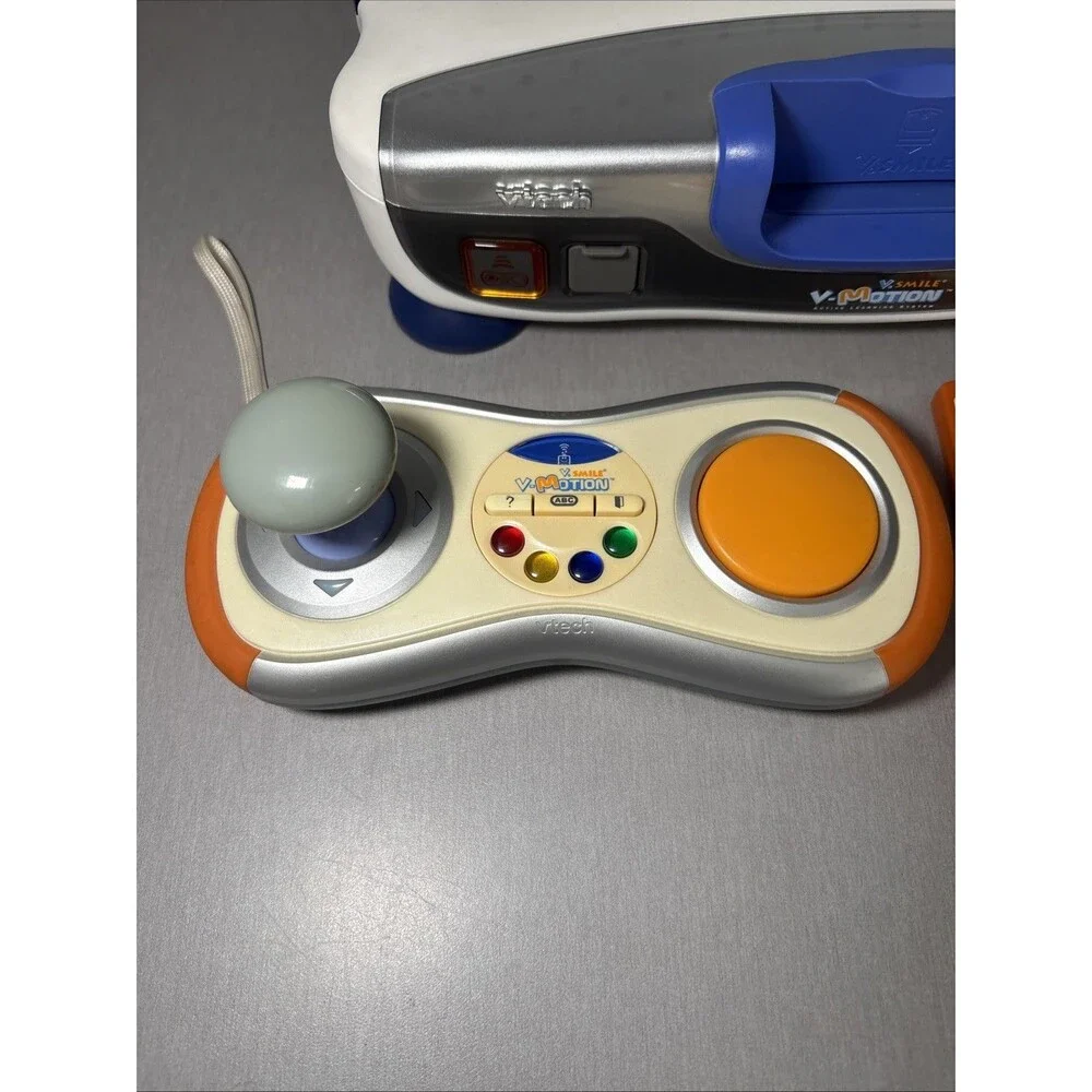 Vtech V.Smile V-Motion Active Learning System Console, 4 Games, 1 Controller